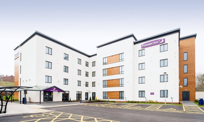 Stourbridge Hotel | Premier Inn Stourbridge Town Centre