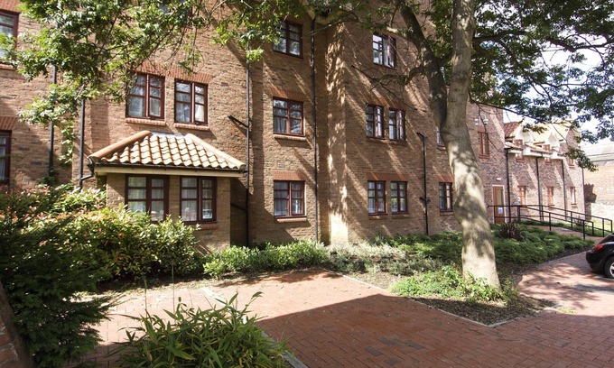 York Hotel | Premier Inn York City - Blossom St North