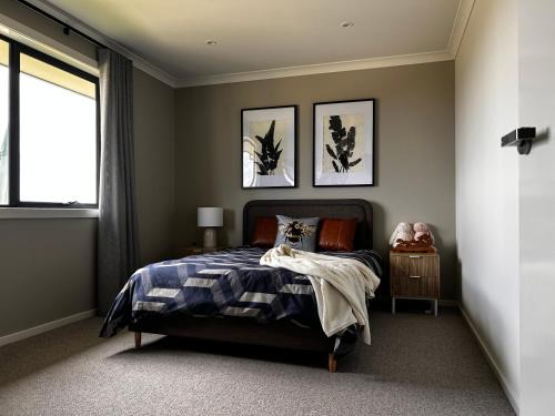 Mambourin House | Premier Room with own bathroom in the west of Melbourne