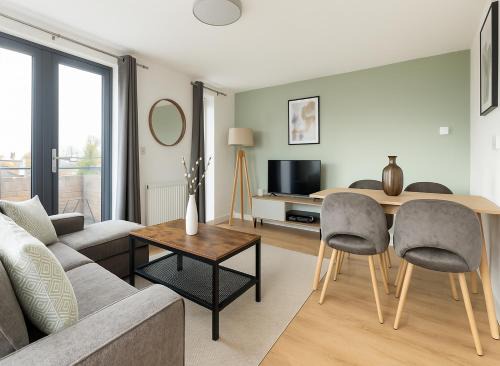 Whittington Apartment | Premium 2 Bed Flat near Colindale Station