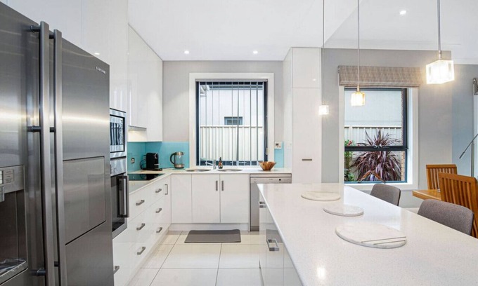 Grange House | Premium 4 Bedroom Home near Beach & Golf Club