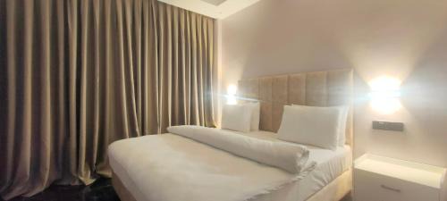 Yaounde Apartment | Premium apart with rooftop pool