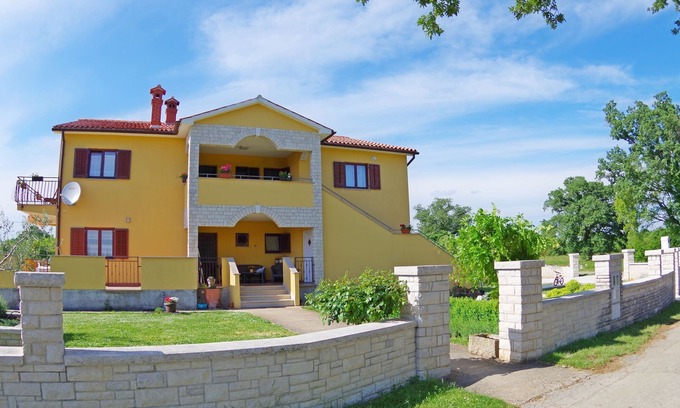 Sajini Apartment | Premium Apartment in Barban with Private Pool