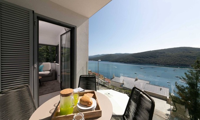 Rabac Apartment | Premium apartment Kanat III with a sea view