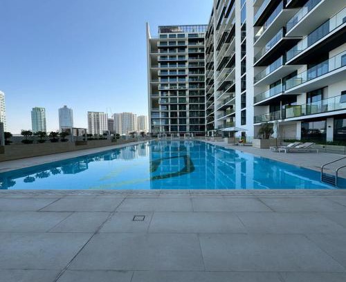 Jumeirah Village Circle Apartment | Premium Belvilla 1Bedroom in JVC with Pool & Gym