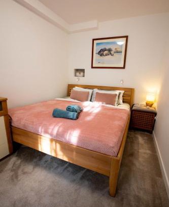 Castle Hill Apartment | Premium Buda Hideaway-Private Apartment, Extra Location, WiFi & Aircon