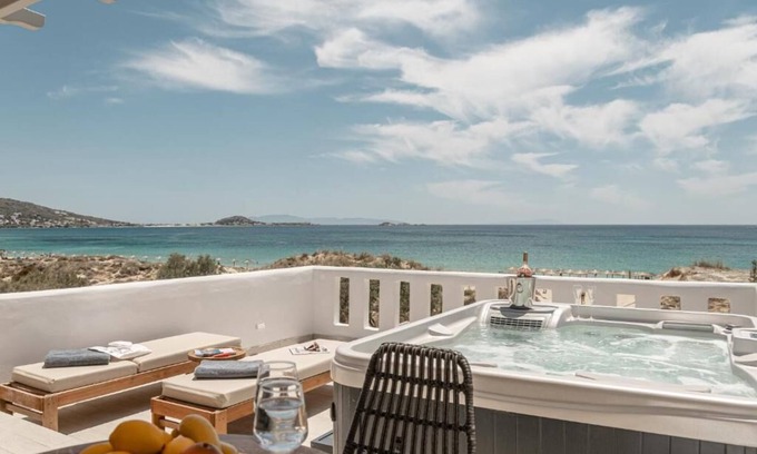 Plaka Apartment | Premium Jacuzzi Suite Sea View