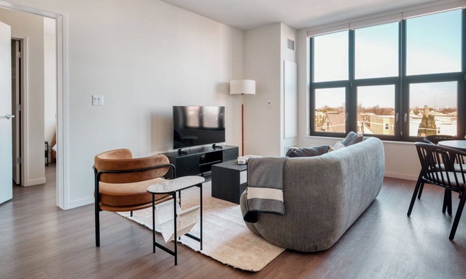 Logan Square Apartment | Premium Logan Square 2BR w/ Pool, Lounge & Gym nr L, by Blueground