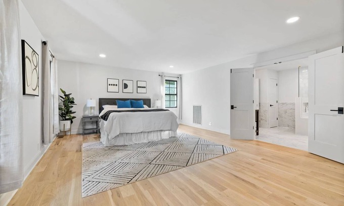 Brentwood House | Premium Luxury 4BR in Brentwood