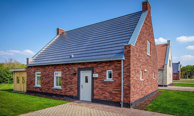 Thorn Villa | Premium Outdoor 8p - Four Bedroom Villa, Sleeps 8