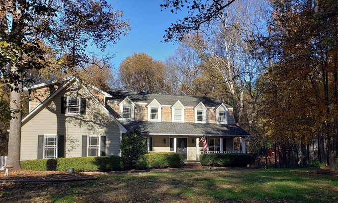 Providence Plantation House | Premium Private Family Home: Pool, Hot Tub & Arcades! NOT A PARTY HOUSE!