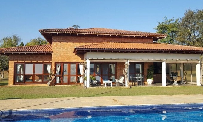 Mairinque House | PREMIUM SERVICE, SWIMMING POOL, COURTS, DAM, DIFFERENTIATED CHECK-IN AND CHECK-OUT