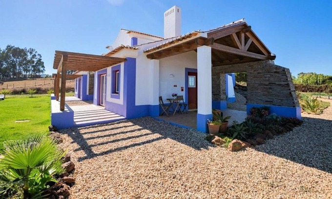 Santiago do Cacem Villa | Premium villa in Cercal with a saltwater swimming pool