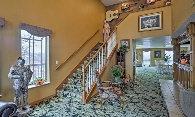 Branson Hotel | Presley's Penthouse 2BR Branson Resort Condo