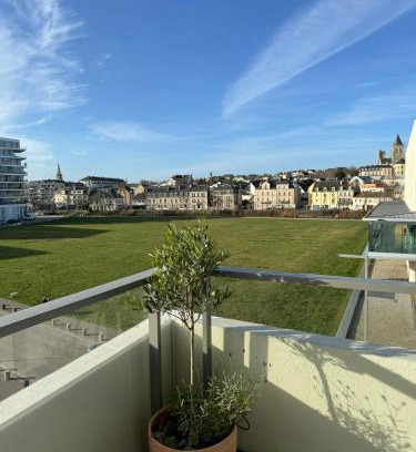 Port of Caen Apartment | Presqu'île, appartement neuf avec balcon, salle de gym et parking