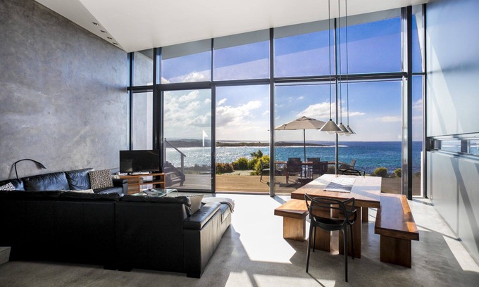 Bawley Point House | Prestige Eco-Friendly Home - OCEAN VIEWS!