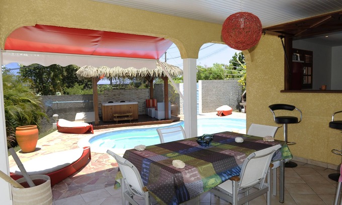 Morel Villa | Prestige villa with pool and jacuzzi