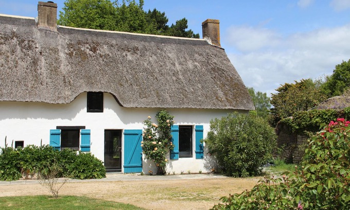 Saint-Lyphard House | Pretty cottage between land and sea