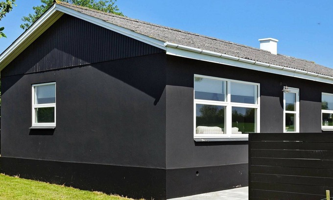 Frørup House | Pretty Holiday Home in Frørup with Whirlpool