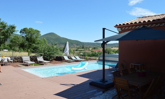 Octon House | Pretty house near Lake Salagou