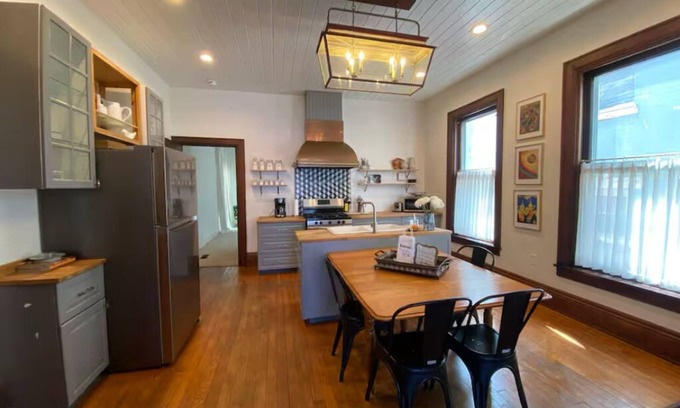 Maysville House | Pretty in Pink Home Right Off The Ohio River Craft Bourbon Stop