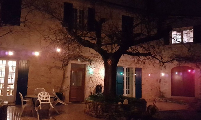 Russan Other | Pretty restored farmhouse in an old wine farm between Uzes and Nîmes