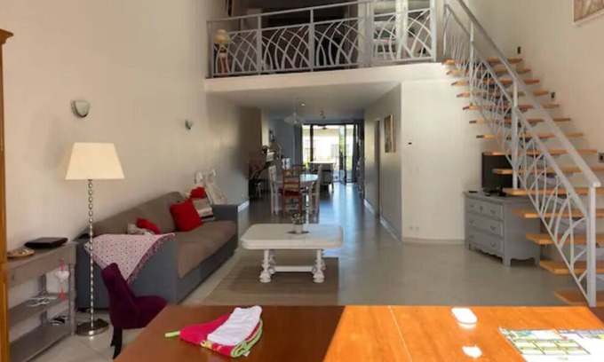 Vieu-d'Izenave House | Pretty village house