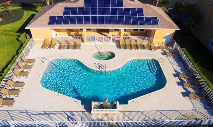 Four Corners House | Priceless Peace At Serenity By Shine Villas. 081 3 Bedroom Townhouse
