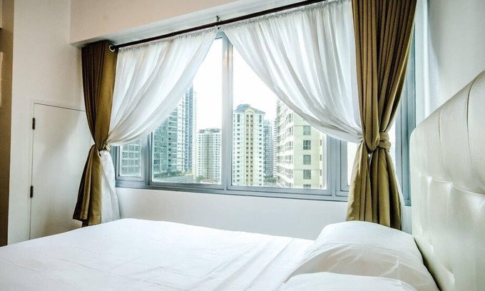 Bonifacio Global City Apartment | Prime BGC Location Apartments by PH Staycation