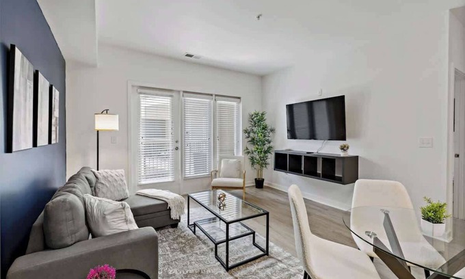 Cherry Apartment | Prime Central Apt | Pool, Gym, Parking, W/D