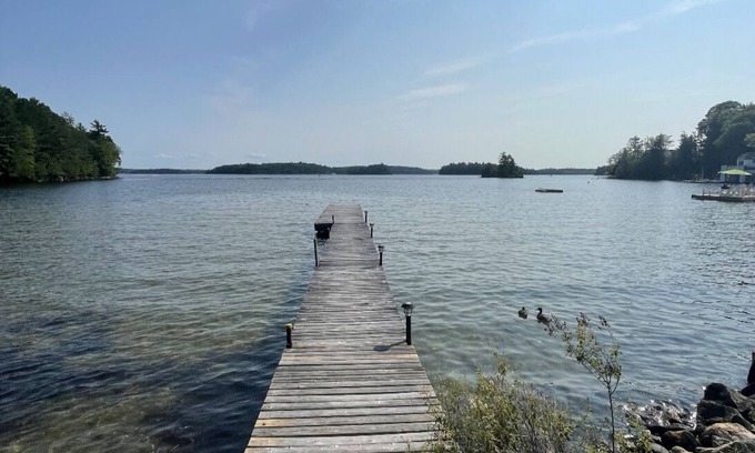 Minett House | Prime Lake Rosseau Location