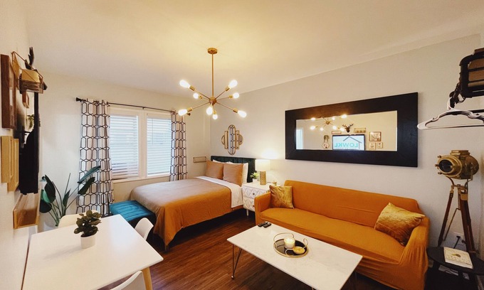 South Beach Hotel | Prime Location Room | Queen Bed + Sofa Bed | Free Beach Chairs & More