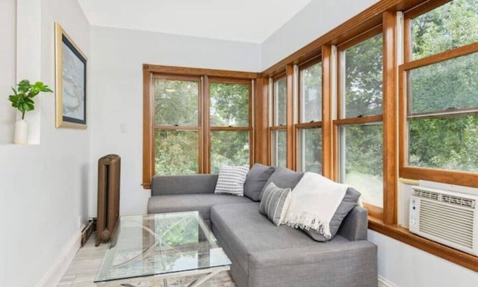 Summit - University House | PRIME Location! Sunny & Spacious - Private Oasisn