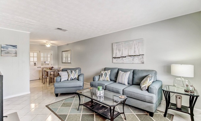 Ocean Cay House | PRIME LOCATION! Updated Townhome Close To Amelia Island Gems!