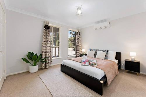 North Rocks House | Prime Location - Walk to Shops & Easy Transport