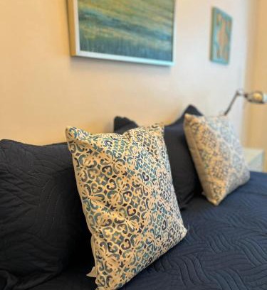 Evaristo Morales Apartment | Prime Spot! Affordable Apt Santo Domingo Downtown