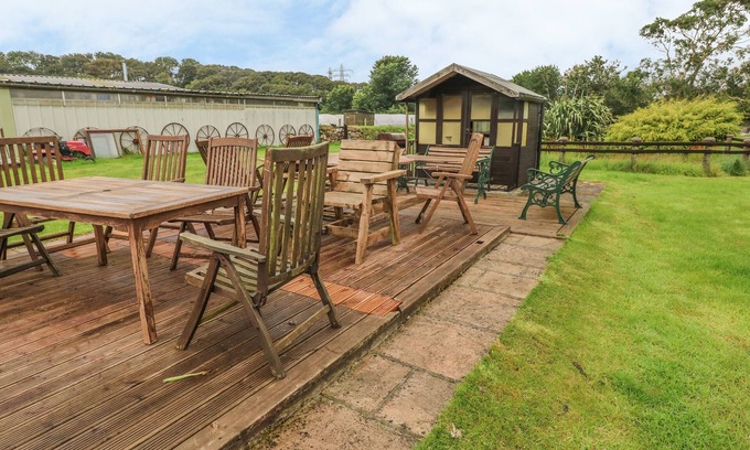 Milford Haven Cottage | Primose Cottage