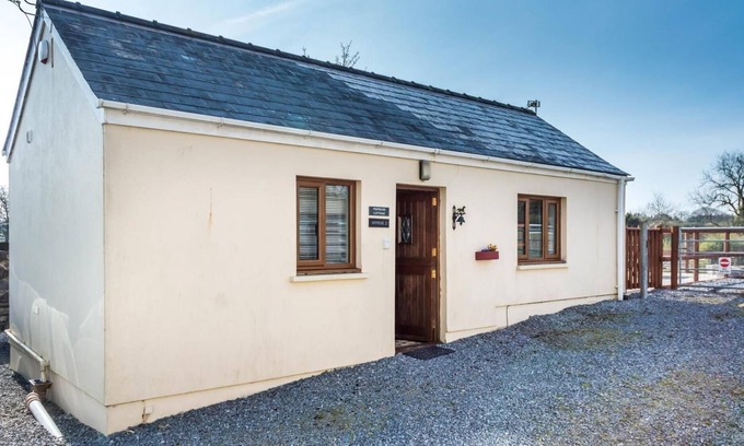 Tavernspite House | Primrose - 1 Bedroom Cottage - Llanteg