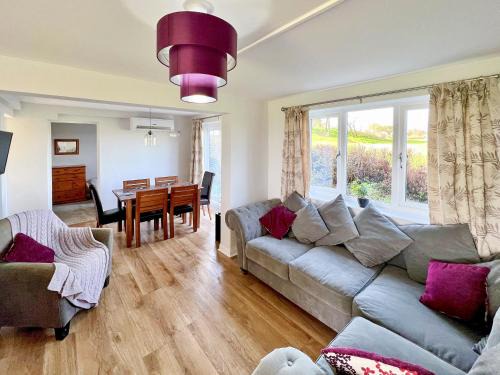 Woolfardisworthy Apartment | Primrose Apartment - Uk49291