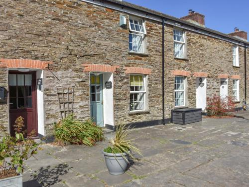 Edmonton House | Primrose Cottage