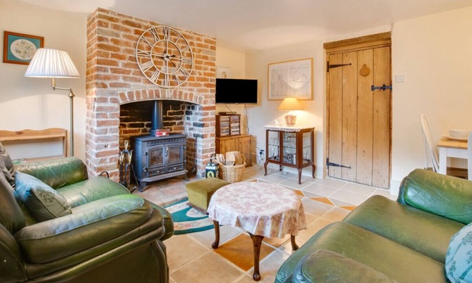 Wissett House | Primrose Cottage - Two Bedroom House, Sleeps 3