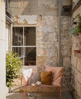 Bath House | Primrose Cottage - with Private Courtyard & Sun Terrace in Central Bath