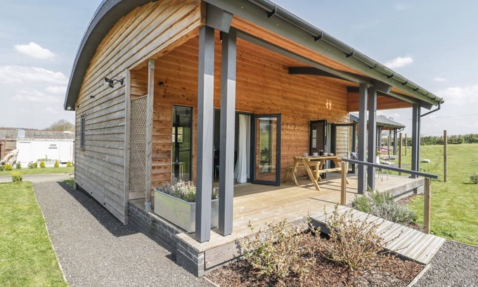 East Pennard Cottage | PRIMROSE, pet friendly, with a garden in West Pennard