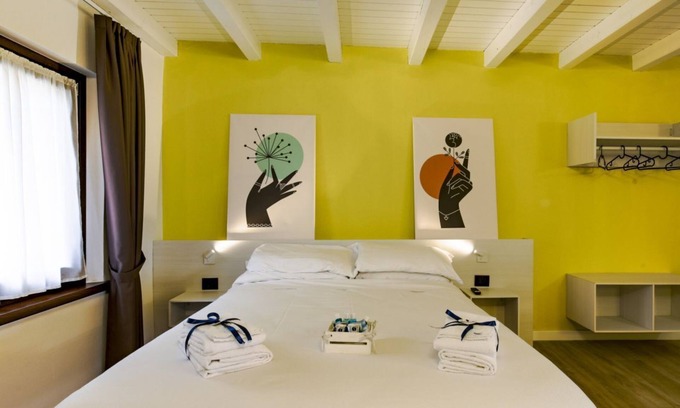 Belluno Apartment | Primrose - Room in nature with private bathroom