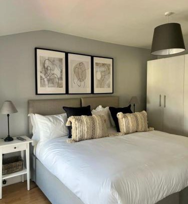 Liverpool Apartment | Prince Arthur Apartment