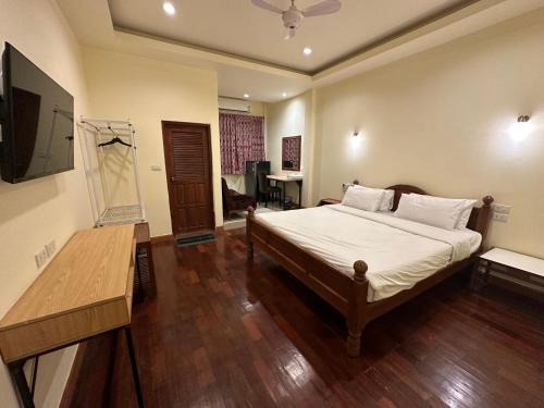 Chang Moi Hotel | Prince Hotel Chiang Mai