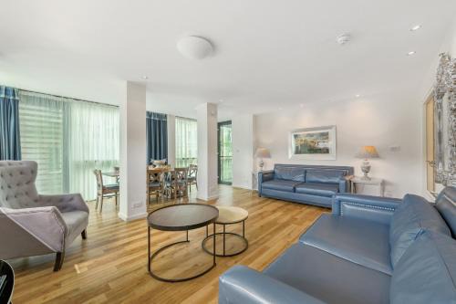 Old Town Apartment | Princes Street Suites