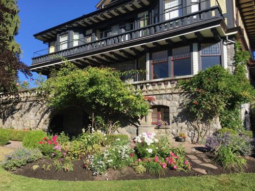 Rockland Bed & Breakfast | Prior Castle Inn
