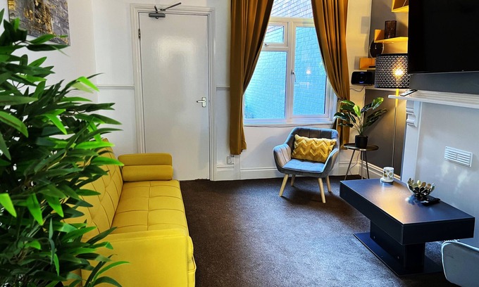 Taunton Apartment | Priorswood House