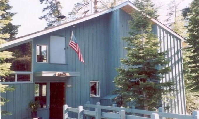 Alpine Meadows House | Pristine and Exclusive Bear Creek, w/Private Pond